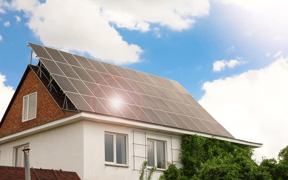 Do Solar Panels Make Your Roof Hotter?